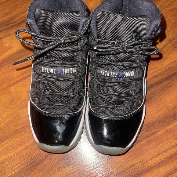 Air Jordan 11 retro Space Jam (GS) - Picture 5 of 10